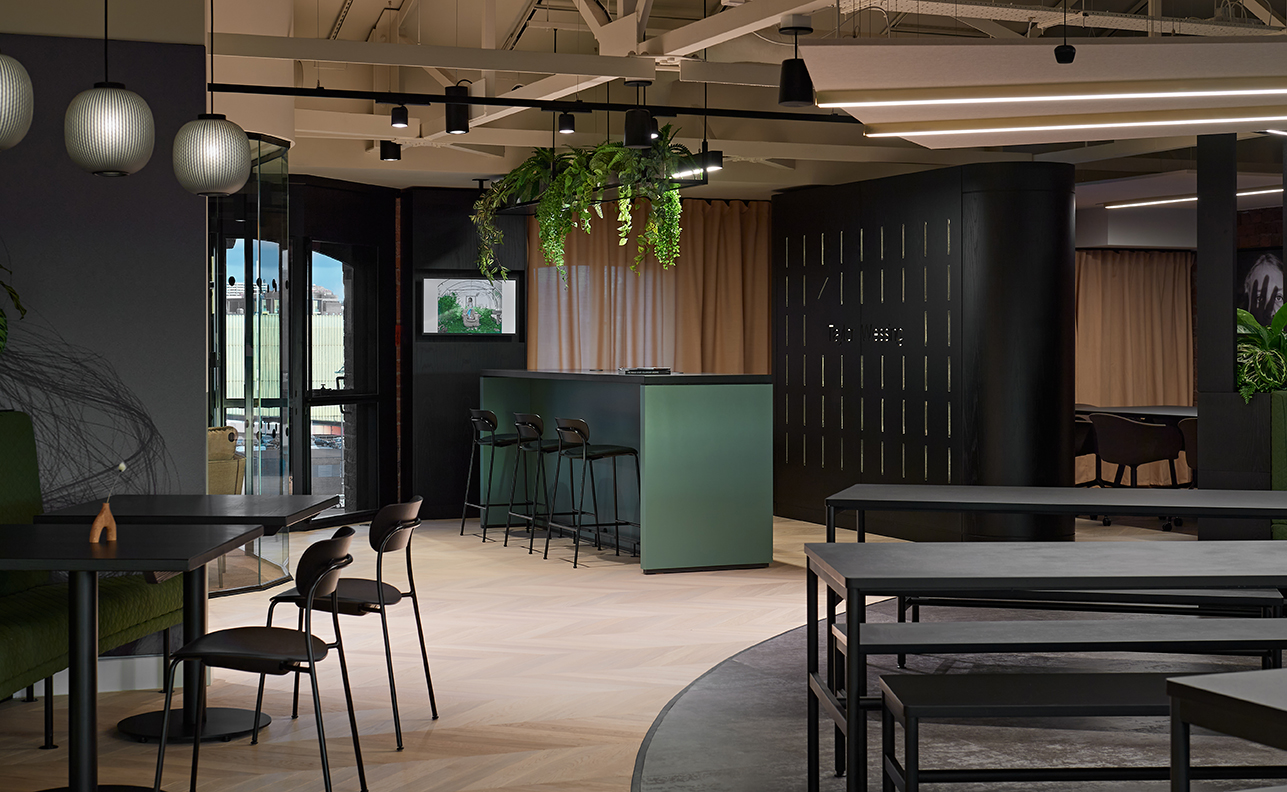 Taylor Wessing new office interiors at Royal Albert Dock, Liverpool, Merseyside. One free editorial reproduction only within context of accompanying press release.